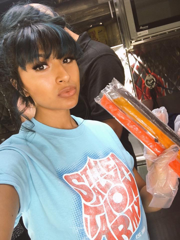 Paula D DeAnda ,Пола Деанда